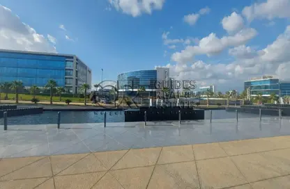 مساحات مكتبية - استوديو - 8 حمامات للايجار في القرية الذكية - طريق مصر اسكندرية الصحراوي - مدينة 6 أكتوبر - الجيزة