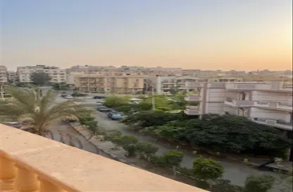 Apartment - 3 Bedrooms - 3 Bathrooms for sale in Street 15 - District 5 - The 5th Settlement - New Cairo City - Cairo