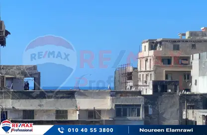 شقة - 4 غرف نوم - 1 حمام للبيع في شارع طيبه - سبورتنج - حي شرق - الاسكندرية