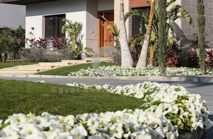 Villa - 6 Bedrooms - 6 Bathrooms for sale in Azzar - 5th Settlement Compounds - The 5th Settlement - New Cairo City - Cairo