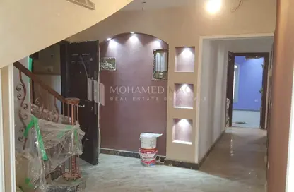 دوبلكس - 5 غرف نوم - 3 حمامات للبيع في الحي السابع - الشيخ زايد - الجيزة