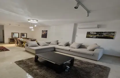 Apartment - 3 Bedrooms - 3 Bathrooms for rent in Moon Residences - Fifth Square - The 5th Settlement - New Cairo City - Cairo