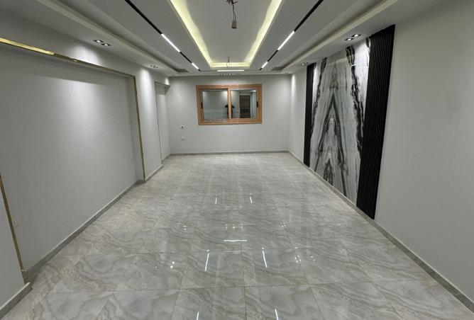 8273016 - صورة العقار 3