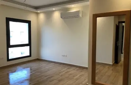 شقة - 3 غرف نوم - 3 حمامات للايجار في 6 ويست - بيفرلي هيلز - كمبوندات الشيخ زايد - الشيخ زايد - الجيزة