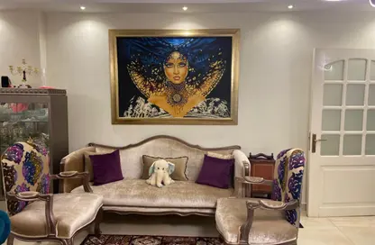 شقة - 3 غرف نوم - 2 حمامات للبيع في شارع مكرم عبيد - المنطقة السادسة - مدينة نصر - القاهرة