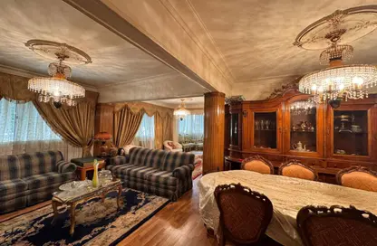 شقة - 2 غرف نوم - 1 حمام للبيع في المنطقة الأولى - مدينة نصر - القاهرة