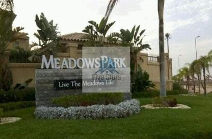 Townhouse - 4 Bedrooms - 4 Bathrooms for sale in Meadows Park - Sheikh Zayed Compounds - Sheikh Zayed City - Giza