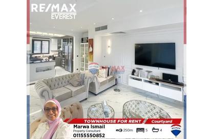 تاون هاوس - 5 غرف نوم - 4 حمامات للايجار في ذا كورت ياردز - كمبوندات الشيخ زايد - الشيخ زايد - الجيزة