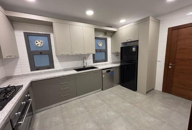 8119417 - Property Image 2