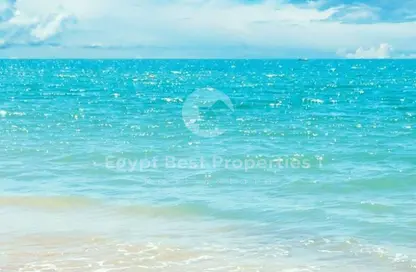 فيلا - 5 غرف نوم - 6 حمامات للبيع في بلايا ريزورت - سيدي عبد الرحمن - الساحل الشمالي
