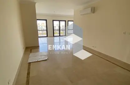 شقة - 3 غرف نوم - 3 حمامات للايجار في ذا كورت ياردز - كمبوندات الشيخ زايد - الشيخ زايد - الجيزة