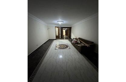 شقة - 2 غرف نوم - 2 حمامات للايجار في شارع السيده خديجه - الحديقة الدولية - الحي السابع - مدينة نصر - القاهرة