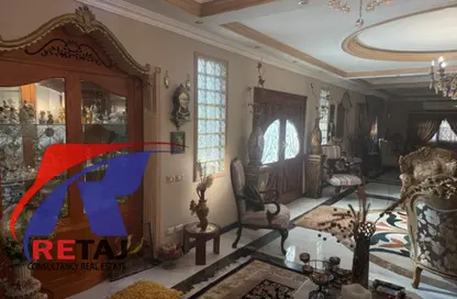 شقة - 4 غرف نوم - 4 حمامات للبيع في المنطقة ز - حى جنوب الاكايمية - مدينة القاهرة الجديدة - القاهرة