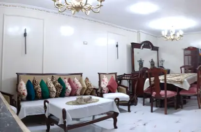 Apartment - 3 Bedrooms - 1 Bathroom for rent in Aal Othman St. - 10th District - Nasr City - Cairo