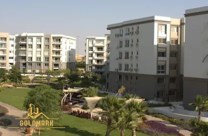 Apartment - 3 Bedrooms - 3 Bathrooms for rent in Garden Residence - Hyde Park - New Cairo City - Cairo