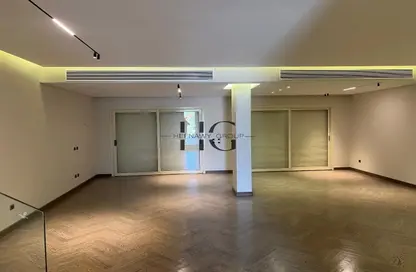 فيلا - 5 غرف نوم - 5 حمامات للايجار في جولف فيوز - طريق مصر اسكندرية الصحراوي - مدينة 6 أكتوبر - الجيزة