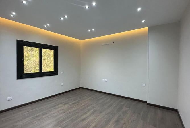 8023431 - Property Image 2