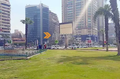 فيلا - 7 غرف نوم - 7 حمامات للبيع في ميدان لبنان - المهندسين - الجيزة
