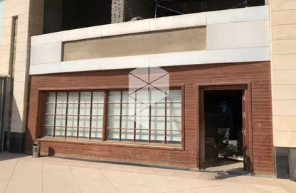 محل تجاري - استوديو - 2 حمامات للايجار في شارع مجمع البنوك - شارع التسعين الجنوبي - التجمع الخامس - مدينة القاهرة الجديدة - القاهرة