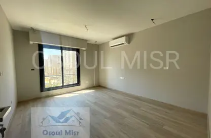 Apartment - 3 Bedrooms - 3 Bathrooms for sale in Village West - Sheikh Zayed Compounds - Sheikh Zayed City - Giza
