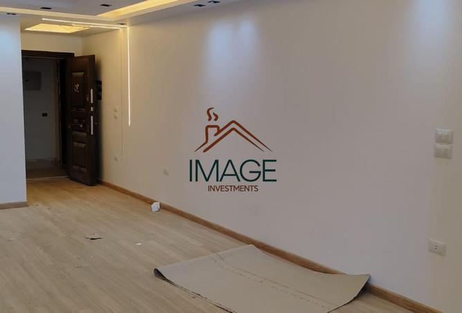 8230194 - Property Image 3