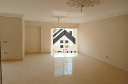 Apartment - 4 Bedrooms - 3 Bathrooms for sale in Al Hadaba Al Olya - Mokattam - Cairo