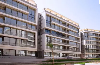 Apartment - 3 Bedrooms - 3 Bathrooms for sale in lakefront - Hadayek October - 6 October City - Giza