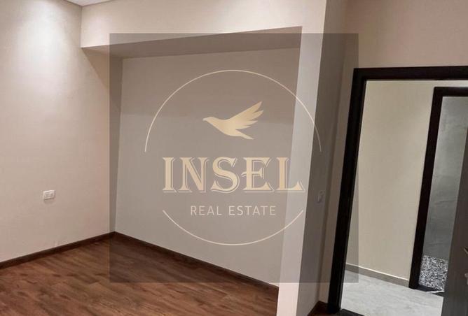 8242920 - Property Image 2