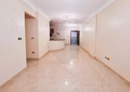 Apartment - 3 Bedrooms - 1 Bathroom for sale in Al Nasr St. - Smouha - Hay Sharq - Alexandria