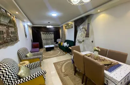 Apartment - 3 Bedrooms - 2 Bathrooms for rent in Zahraa El Maadi - Hay El Maadi - Cairo
