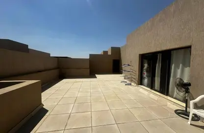 (بنتهاوس  (روف - 3 غرف نوم - 3 حمامات للبيع في مون ريزيدنس - فيفث سكوير - التجمع الخامس - مدينة القاهرة الجديدة - القاهرة