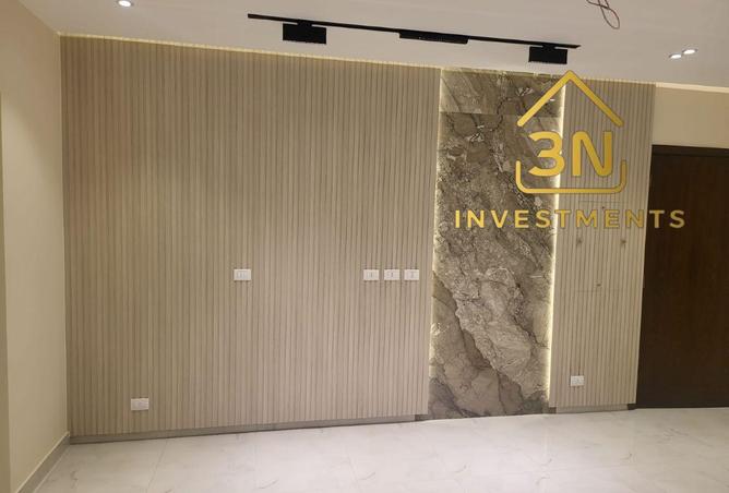 8293801 - Property Image 3