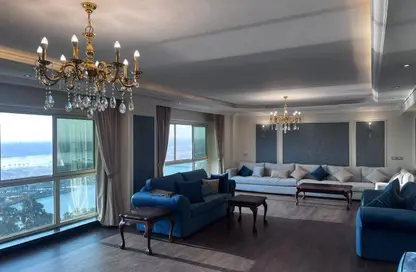 Apartment - 2 Bedrooms - 2 Bathrooms for sale in Cornish El Nile St. - Maadi - Hay El Maadi - Cairo