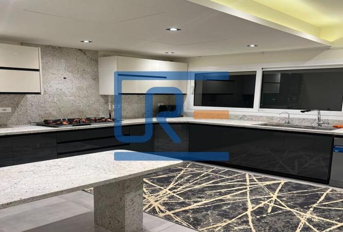 8048278 - Property Image 2