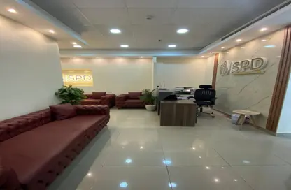 مساحات مكتبية - استوديو - 2 حمامات للايجار في شارع مجمع البنوك - شارع التسعين الجنوبي - التجمع الخامس - مدينة القاهرة الجديدة - القاهرة