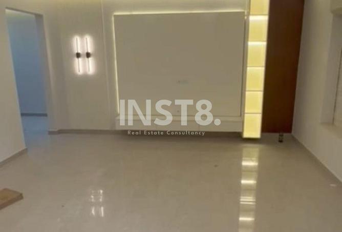 8160216 - Property Image 2