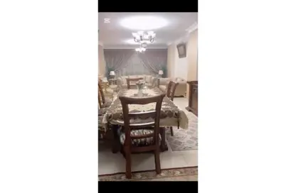 شقة - 3 غرف نوم - 2 حمامات للايجار في المستثمر الصغير - الحي العاشر - الشيخ زايد - الجيزة