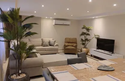 Apartment - 3 Bedrooms - 4 Bathrooms for rent in Al Mesaha St. - Dokki - Giza