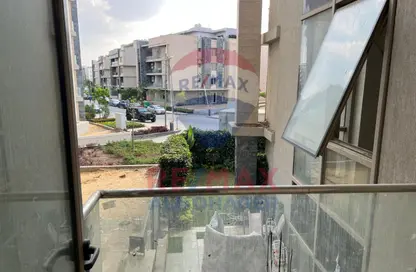 Apartment - 3 Bedrooms - 2 Bathrooms for rent in Galleria Moon Valley - South Investors Area - New Cairo City - Cairo