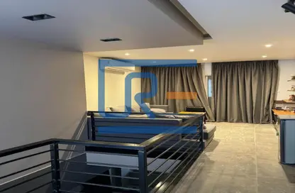 (بنتهاوس  (روف - 3 غرف نوم - 4 حمامات للايجار في جاليريا  مون فالى - المستثمرين الجنوبية - مدينة القاهرة الجديدة - القاهرة