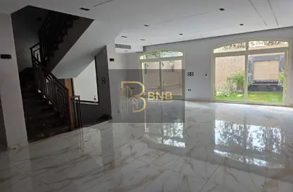 فيلا - 6 غرف نوم - 5 حمامات للايجار في فالينو - المستثمرين الشمالية - مدينة القاهرة الجديدة - القاهرة