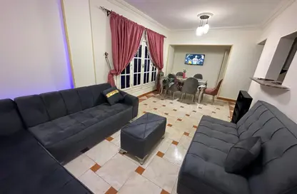 Apartment - 2 Bedrooms - 1 Bathroom for rent in Al Laselky St. - El Laselky - New Maadi - Hay El Maadi - Cairo