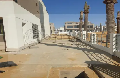 Villa - 4 Bedrooms - 5 Bathrooms for sale in Palm Hills New Cairo - 5th Settlement Compounds - The 5th Settlement - New Cairo City - Cairo