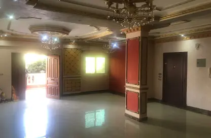 Apartment - 3 Bedrooms - 3 Bathrooms for rent in The Gate Plaza Mall - 10th District - Sheikh Zayed City - Giza