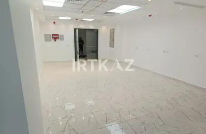 Office Space - Studio - 1 Bathroom for rent in Hyde Park Business District Mall - South Teseen St. - The 5th Settlement - New Cairo City - Cairo