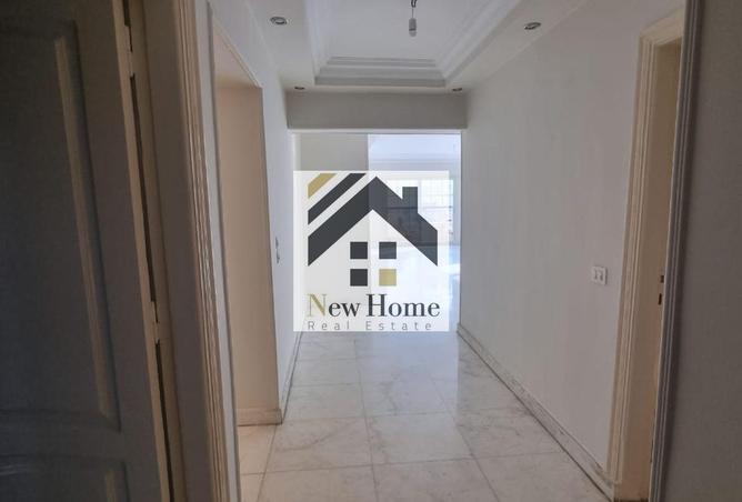 8073998 - Property Image 3