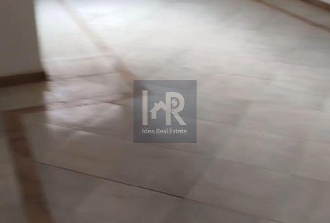 8323750 - Property Image 2