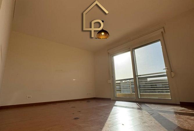 8373138 - Property Image 2