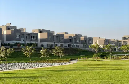 Apartment - 3 Bedrooms - 3 Bathrooms for sale in Moon Residences - Fifth Square - The 5th Settlement - New Cairo City - Cairo