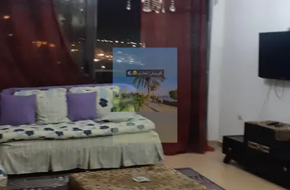 Apartment - 3 Bedrooms - 1 Bathroom for rent in Cornish El Nile St. - Maadi - Hay El Maadi - Cairo